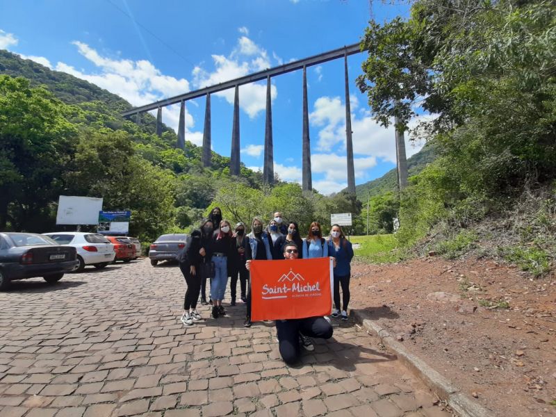 Viaduto 13 - Vespasiano Corrêa