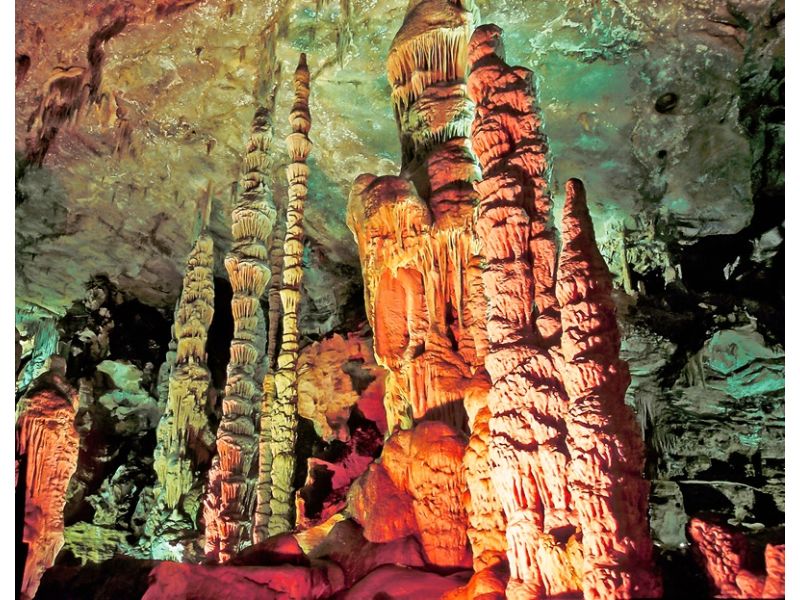 Minas Histórica, Inhotim e as Grutas Mineiras - imagem 3